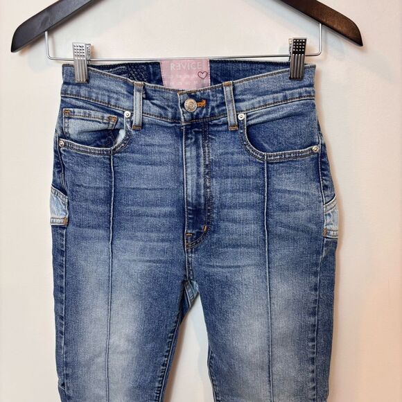 REVICE Venus Crop Star Two Tone Stretch Taper
Jeans size 27 - Picture 4 of 12